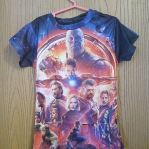 𝅺MARVEL avengers boys shirt size 120 for 5 or 6 yr old. A-30